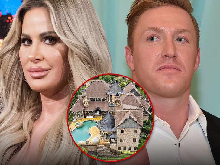cc79c73821834674be7eb8a0e8e8d8d9_md Kim Zolciak Kroy Biermann House main