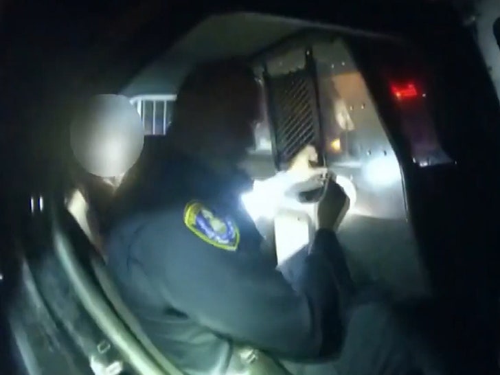 cf3149501fba42e8bdc7cf43a28619a8_md 052824-police-backseat-primary-v4