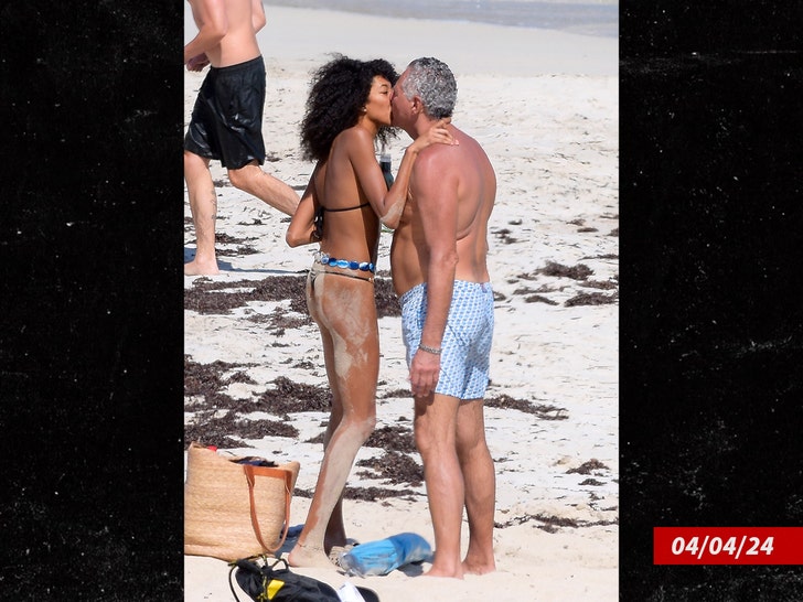 d0c1f834cdc24fc4aa1a250ad408322f_md Aoki Lee Simmons and Vittorio