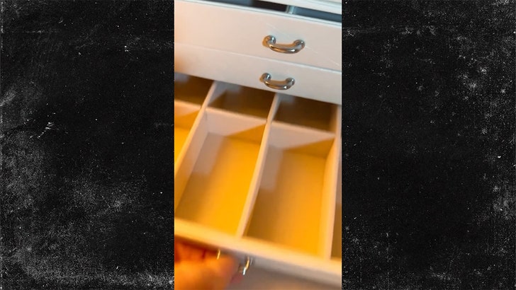 d0ff2fa3a91240bb8a4217a81a29631a_md 052724_britney_spears-kal