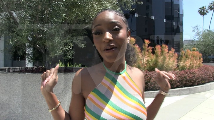 d2b119ada01f4210a556970cb9ed4528_md Ayra