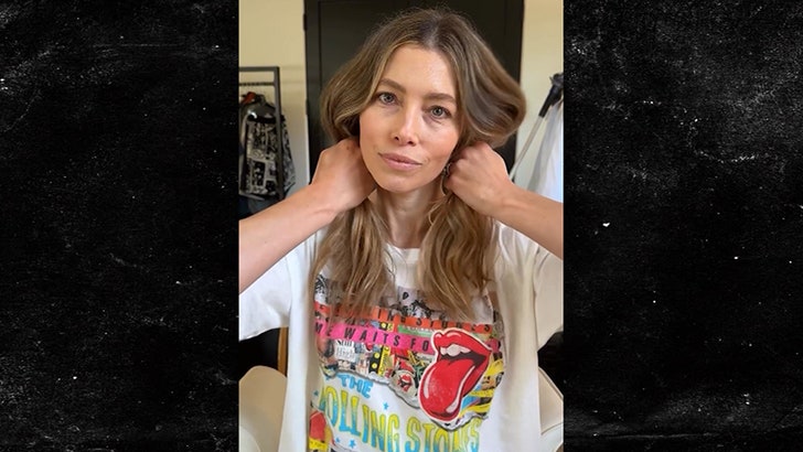 d4fcc60f53384346adac84464ed3d358_md Jessica Biel