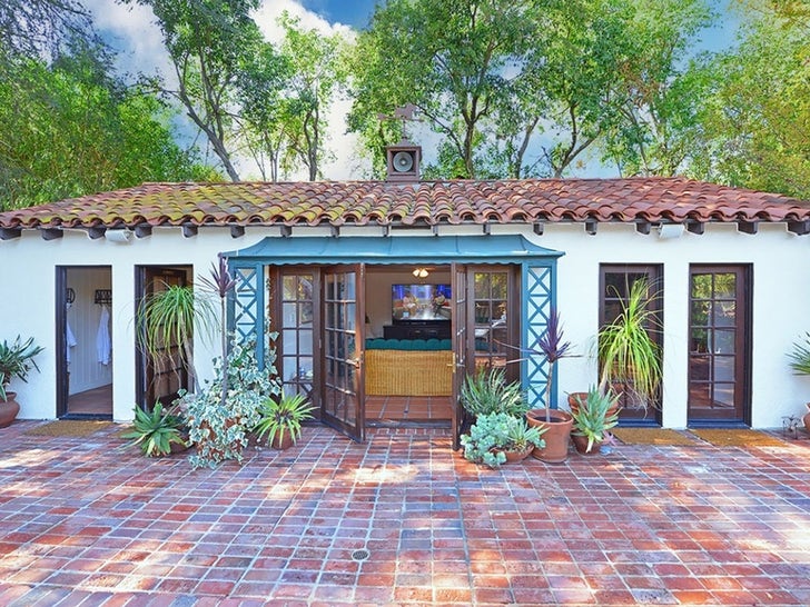 0611-richard-pryor-house-primary-4