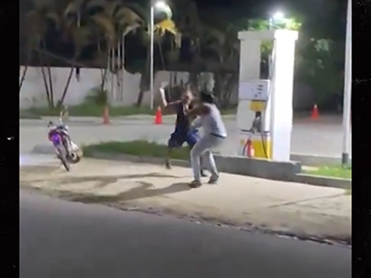 051524_hand_chopped-begining-of-fight