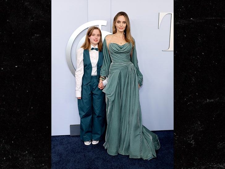 angelina jolie and daughter at tonys