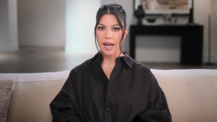 d91c1f5768bb4deab984c20b66b3c872_md 062724_kourtney_kardashian_kal