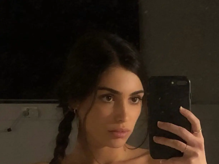 Bianca Censori Hot Shots