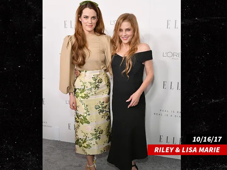 e38327d404714b72bc452bca1b5a86cc_md Riley & Lisa Marie