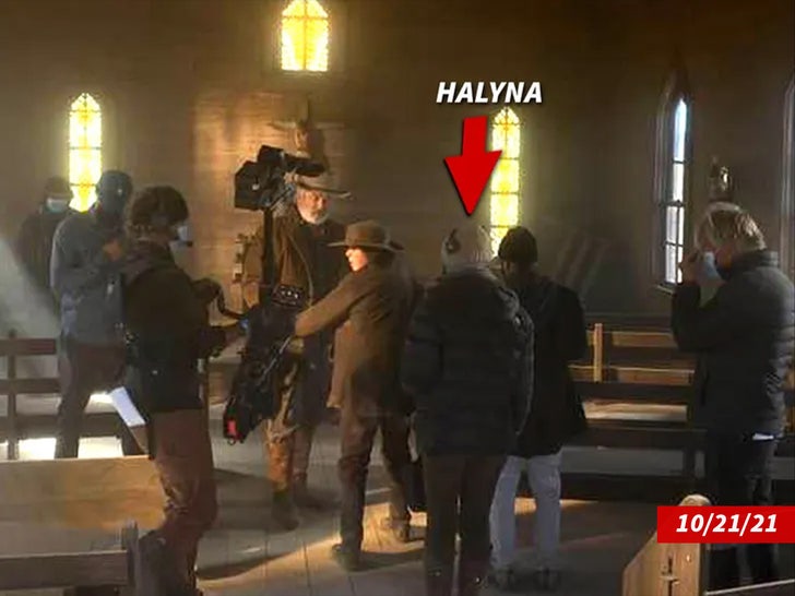 eb0686453cc34f63afe2b013b8b7780e_md-3 halyna hitchins rust set