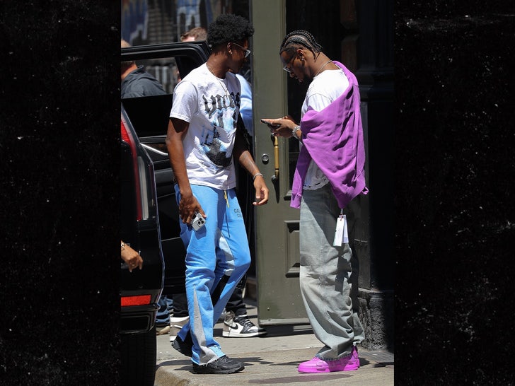 ebe44f75bdbd4ae891b3e49033f5bcdb_md bronny james backgrid