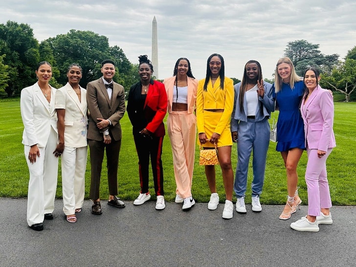 f03328e8fa534e90aa12d317adb10853_md 0509 lv aces 2