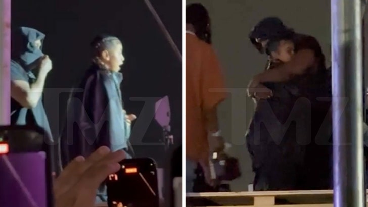 f64f7c0a7e78460d8d0e9457202fc228_md 121223_kanye_west_north_kal