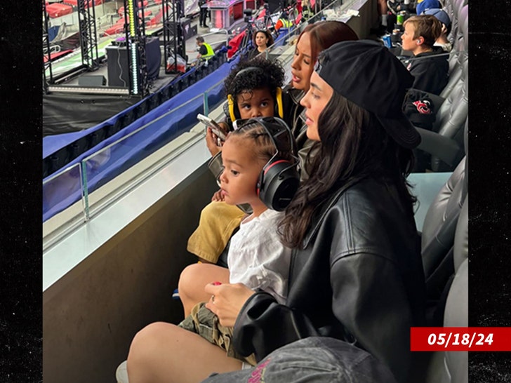 fea616f618e34886a2527e71047de43f_md kylie jenner monster trucks