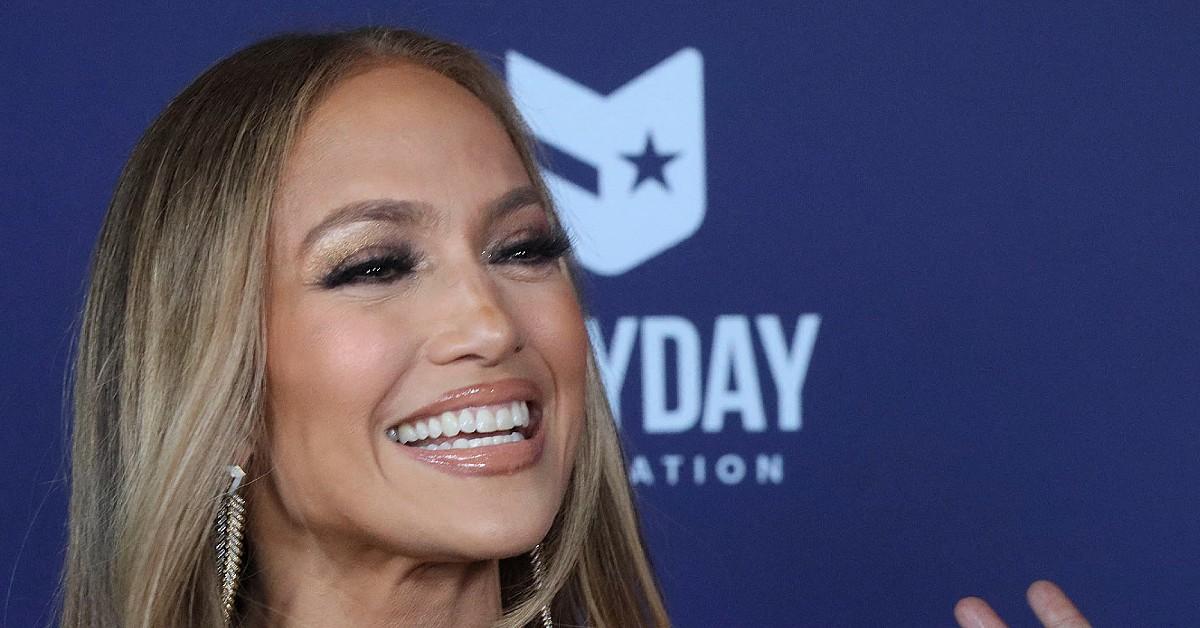 jennifer-lopezs-shocking-new-year-resolution-revealed-and-it-involves-a-lot-of-plastic-surgery-after-mood-boosting-boob-job4-1764962515233 Lopez unveiled what appeared to be a noticeably enhanced chest while performing.