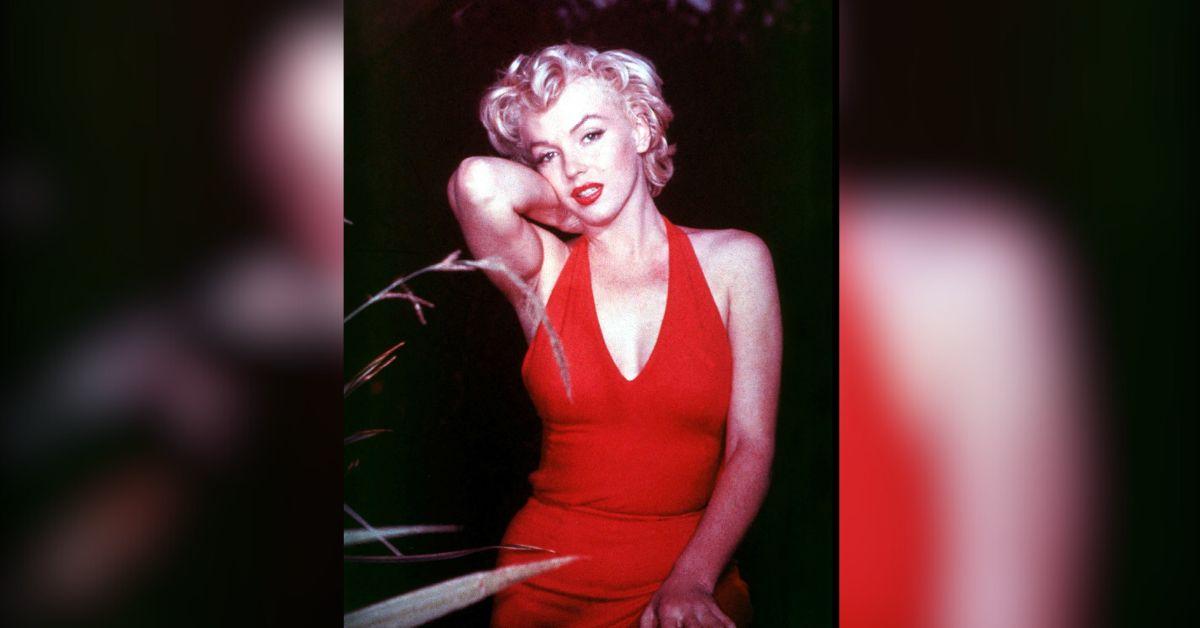 marilyn-monroe-smothered-by-rfk-1764715116091 Photo of Marilyn Monroe