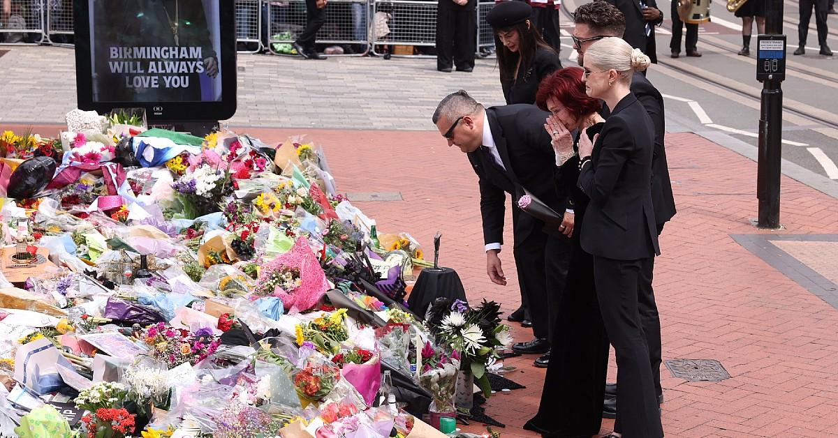 Photo of Sharon, Kelly, Jack Osbourne