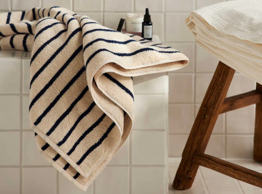 Shop Best Black Friday Deals on Luxury Towels