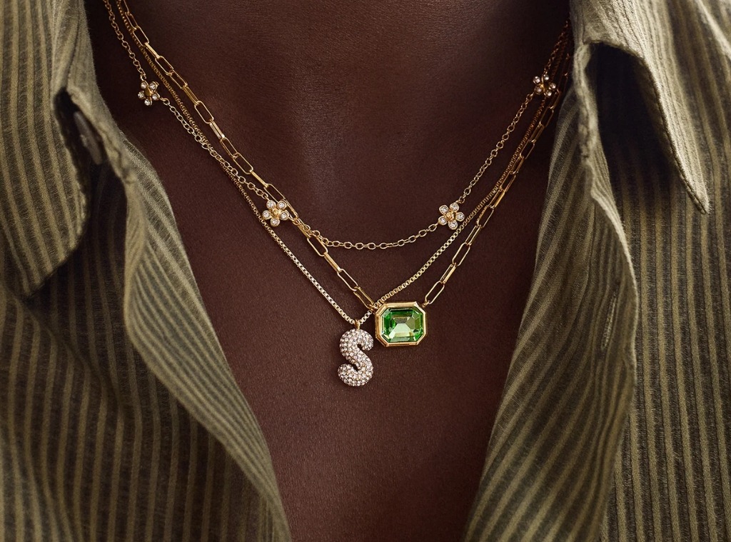 Shop BaubleBar Black Friday Deals