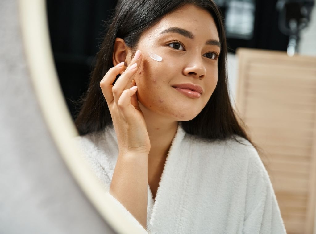 Shop - acne guide - hero image