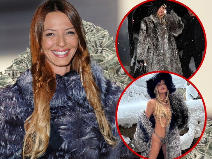 0126 Drita D'Avanzo fur coat mon klhoe kardashian getty comp 2