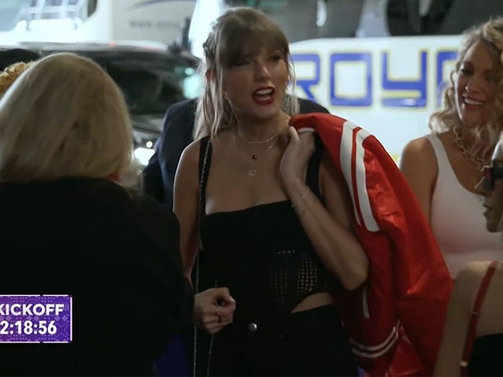 021124-taylor-swift-super-bowl-arrival-primary-v3