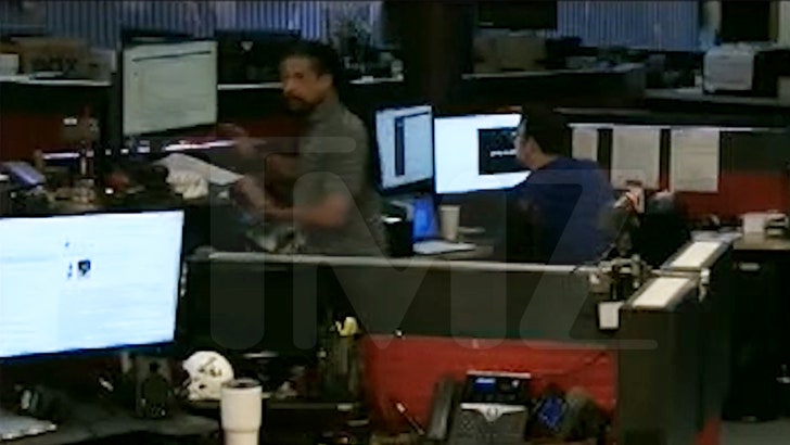 020924_tmz_earthquake_charles_kal