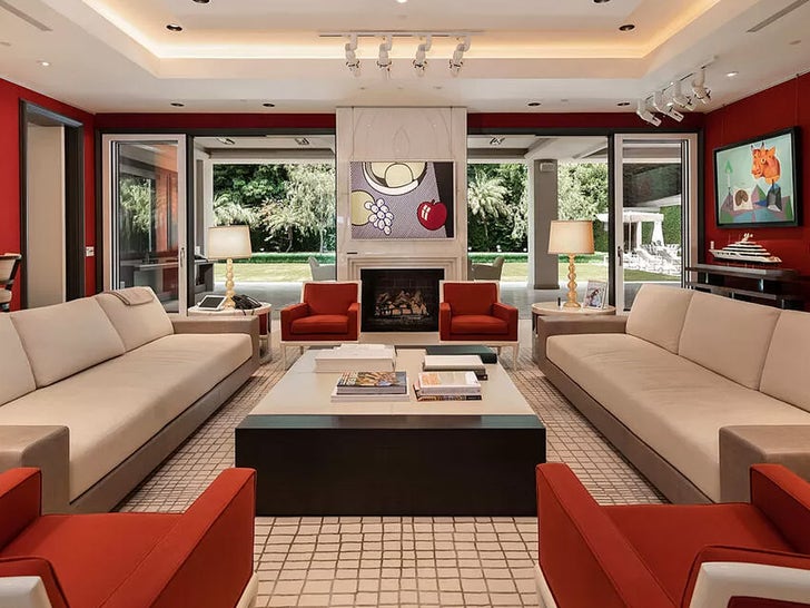 0a32b9829927469b9914341f1e478393_md 0117-steve-wynn-beverly-hills-house-photos-primary-3