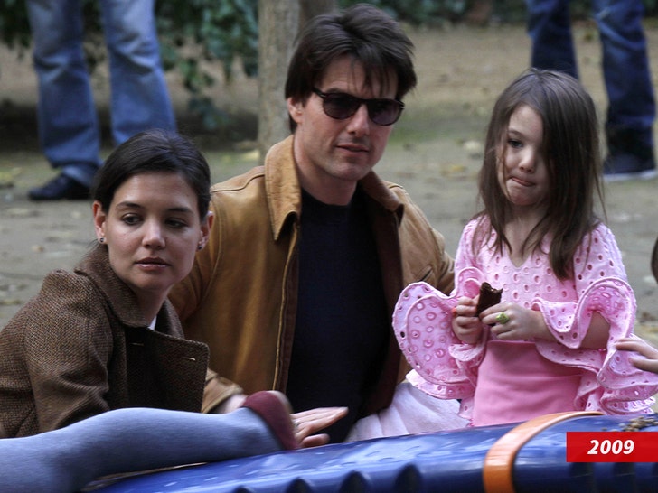 Katie Holmes Suri Cruise Tom Cruise