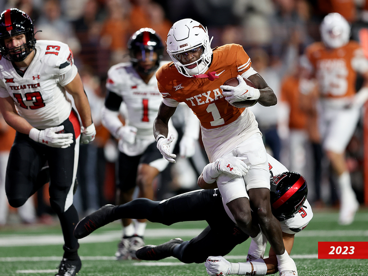 17158a6e9e924d45ae0f23334dfa2578_md xavier worthy in action