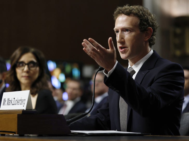 18765ba3ad6a40789e16b91a94593582_md 0131-mark-zuckerberg-senate