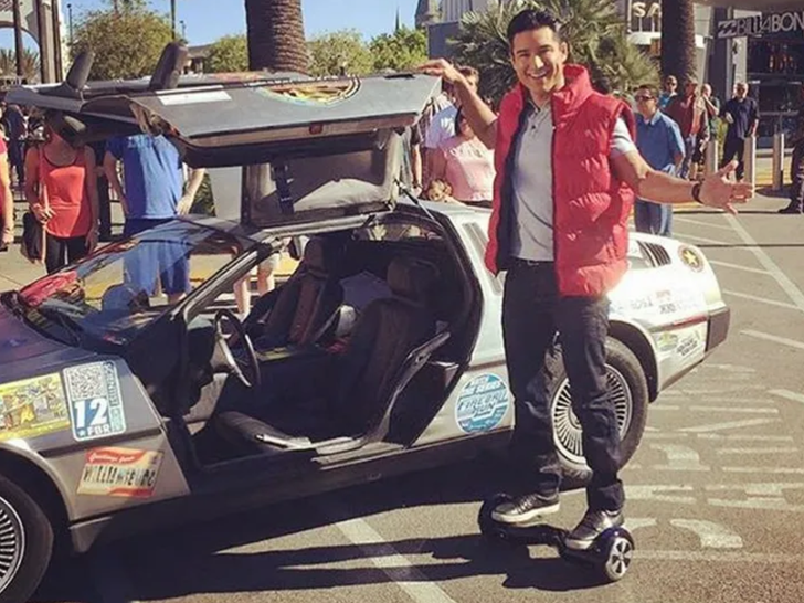 Stars Cruising in DeLoreans