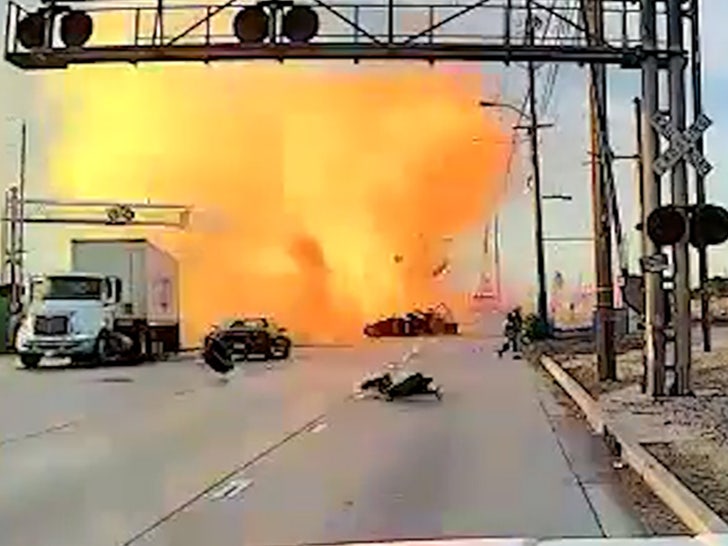 24dfe7e54c744264adb83dfd38ecad98_md 021624_firefighter_explosion-sg1