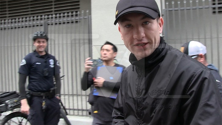 269f3452402e4995896e4c991559e005_md 020924_barry_keoghan_kal