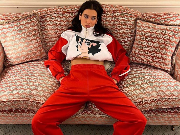 Dua Lipa's 'Future Nostalgia' Tour -- Behind The Scenes