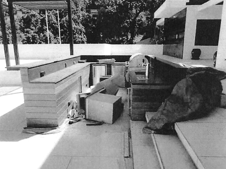 Nick Jonas Priyanka Chopra -- Alleged House Damage