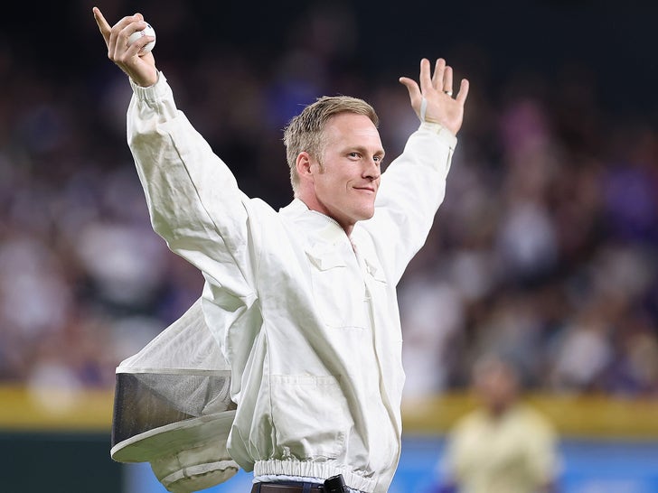 0501-Bees-Delay-Dodgers-vs-Diamondbacks-Game-primary-2