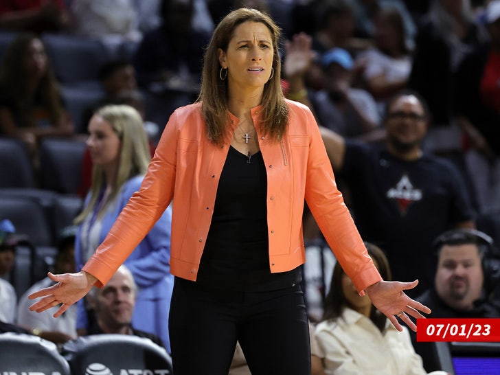 Stephanie White coaching_sub