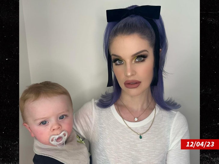 kelly osbourne insta sub
