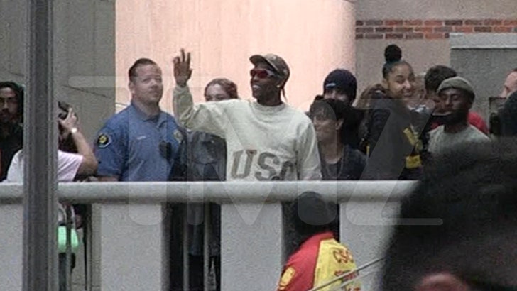 040524_travis_scott_usc_kal