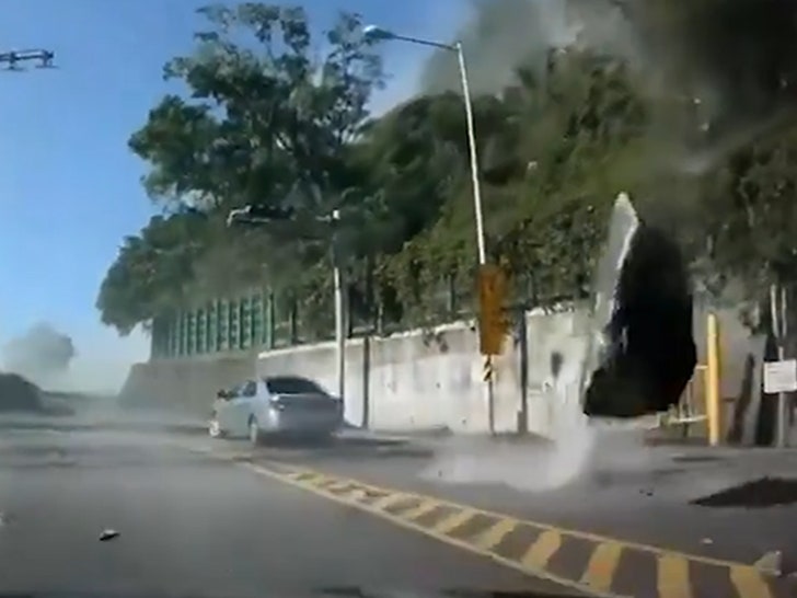 040324_tiawan_boulders_sg3