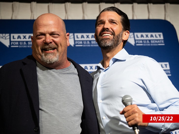 3a35c4461faf471290415e13621f9f4d_md rick harrison and donald trump jr