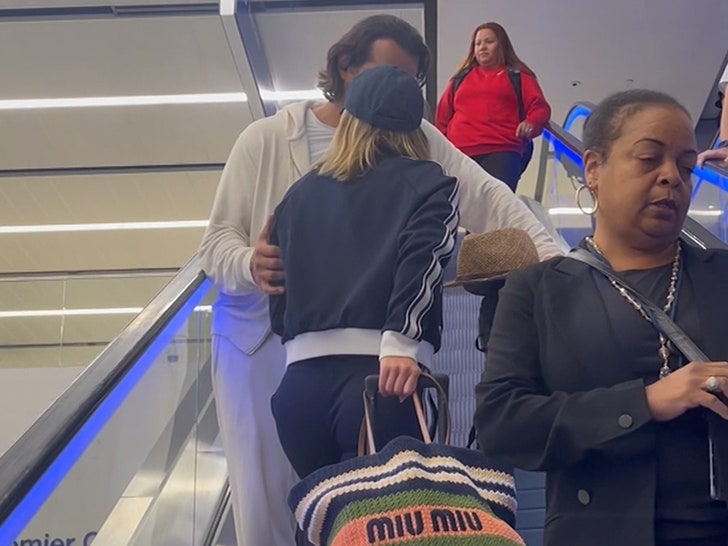 3f53ecf582584d9c89fef1f438372460_md 042624-sweeney-davino-escalator-primary