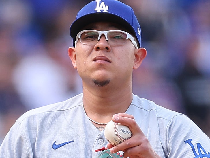 _julio urias_main_alt_