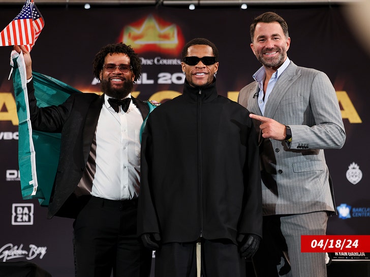 4749c6d932e34cf1b12f02123a6be5d0_md Bill Haney, Devin Haney, and Eddie Hearn