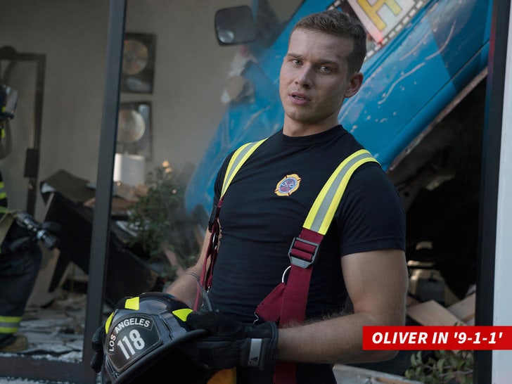 Oliver Stark in 9-1-1_