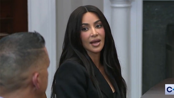 042524_kim_kardashian-kal