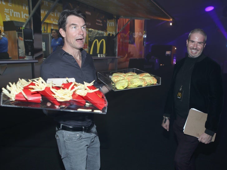 Stars Eating McDonalds -- Lovin' It!