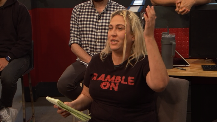 50853bc88f48404cbe5c90c9c6a0c594_md 042324_tv_clips_luke_bryan.01_00_09_06.Still002