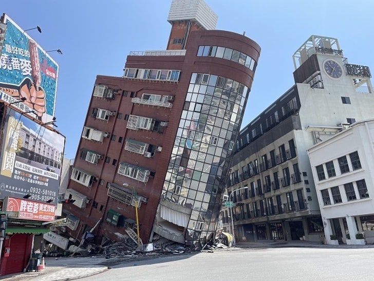 5433b0ac968c4a4da4fddd6b2993ab62_md Taiwan Earthquake damage photos 3