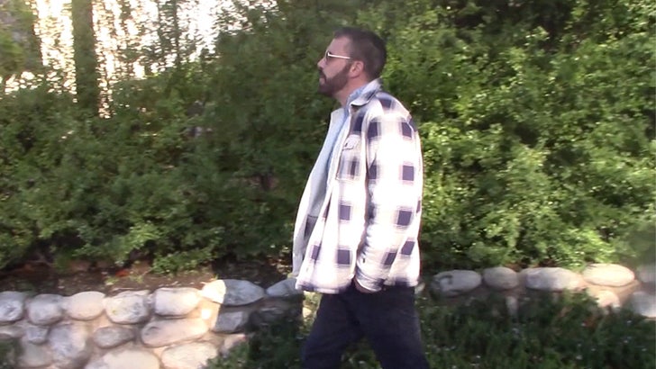 020924_ben_affleck-kal